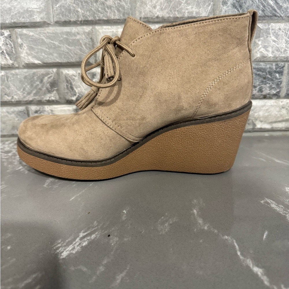 Dr. Scholl's‎ Aurora Beige Wedge Ankle Booties
